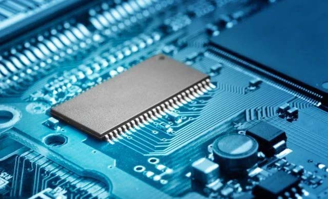 Rilasciate le prime 100 aziende cinesi di semiconduttori